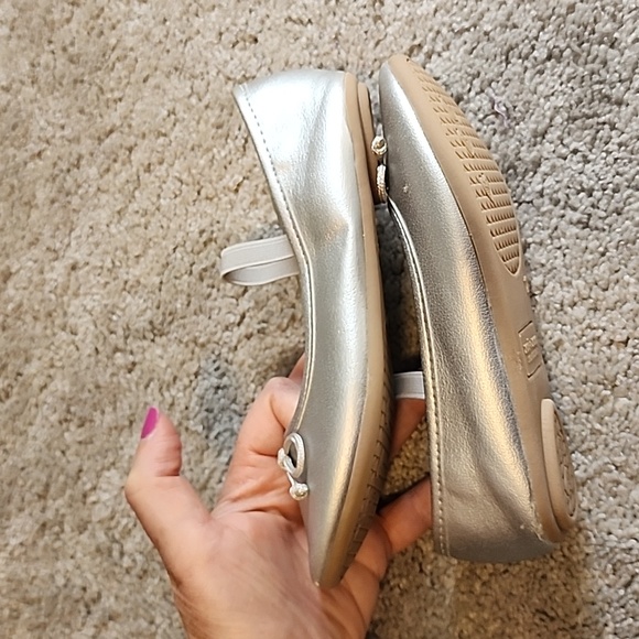 Zoe and Zac size 12 silver shoes - Picture 6 of 9